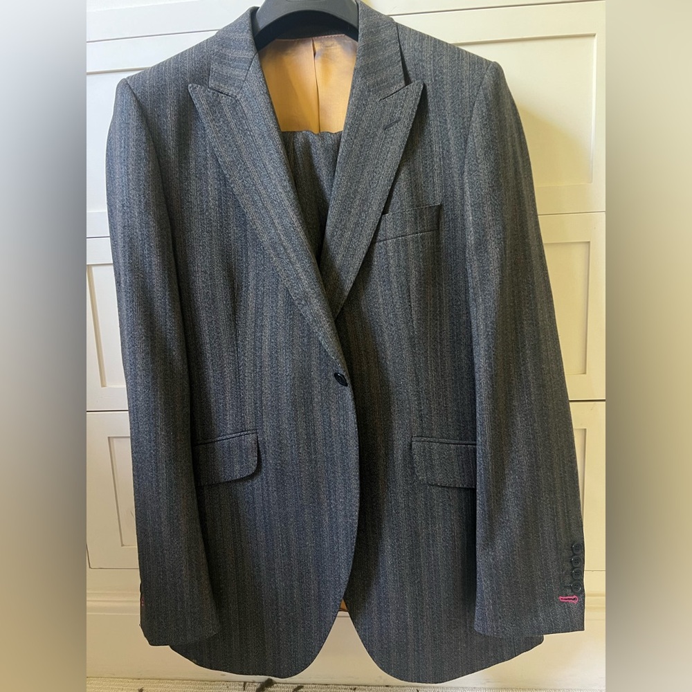 Classic Gray Men's suit